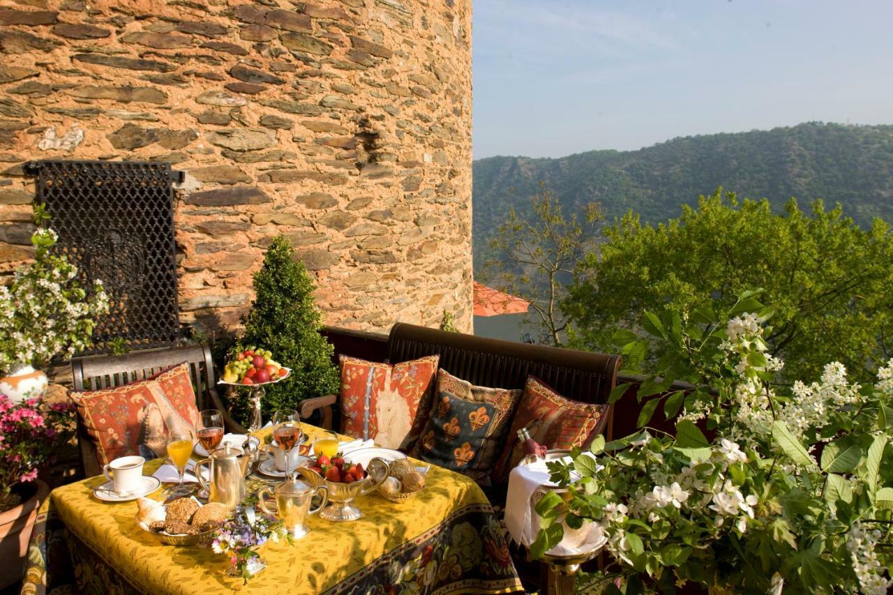 Burghotel Auf Schoenburg โอเบอร์เวเซิล ภายนอก รูปภาพ