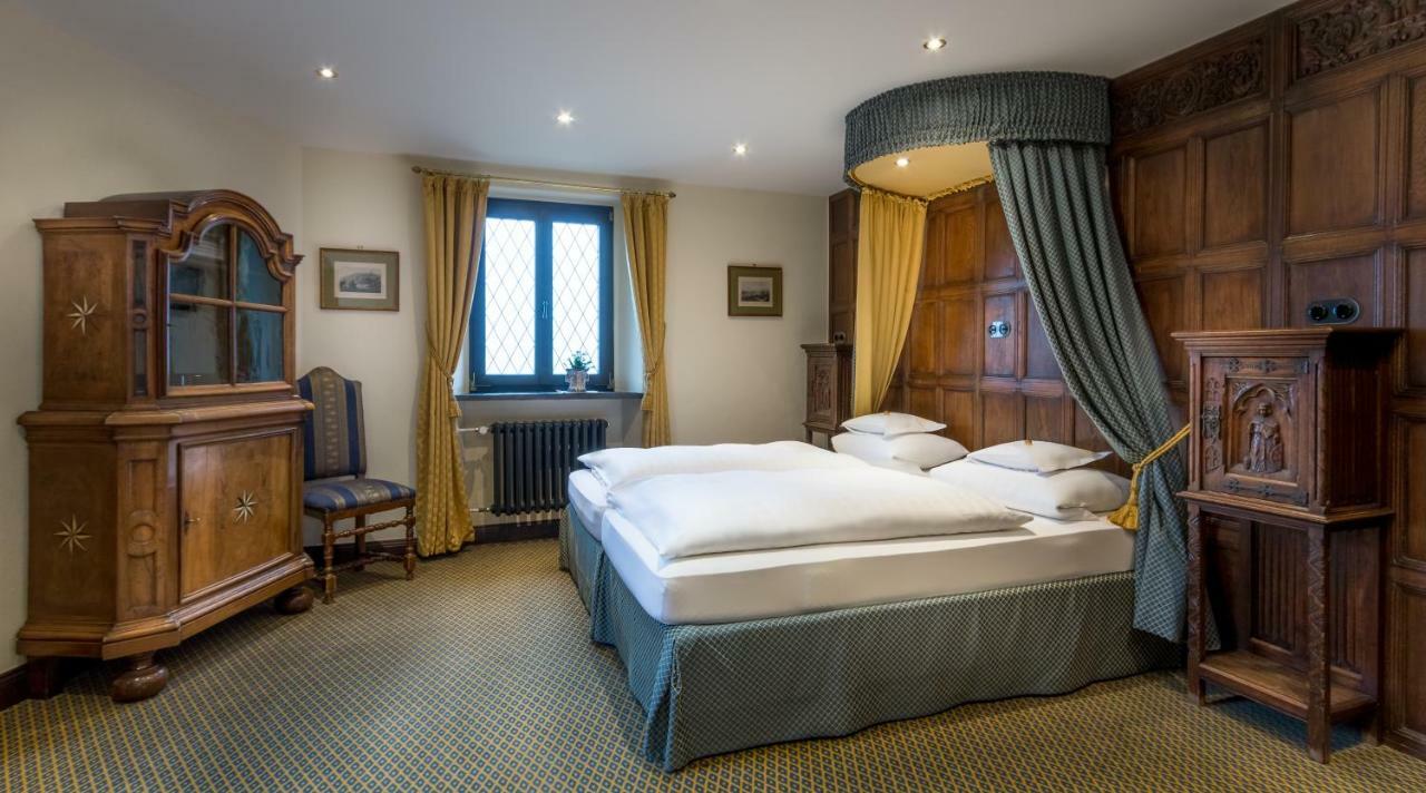Burghotel Auf Schoenburg โอเบอร์เวเซิล ภายนอก รูปภาพ