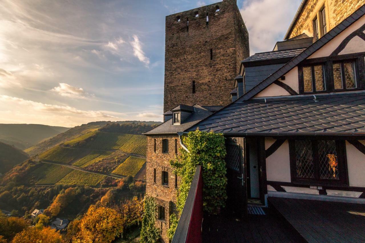 Burghotel Auf Schoenburg โอเบอร์เวเซิล ภายนอก รูปภาพ