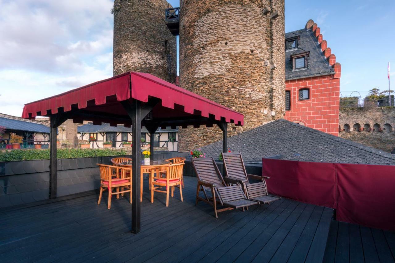 Burghotel Auf Schoenburg โอเบอร์เวเซิล ภายนอก รูปภาพ