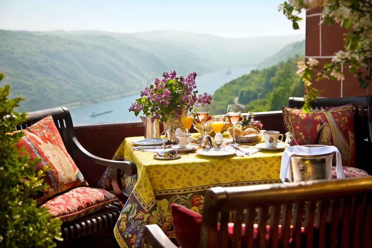 Burghotel Auf Schoenburg โอเบอร์เวเซิล ภายนอก รูปภาพ